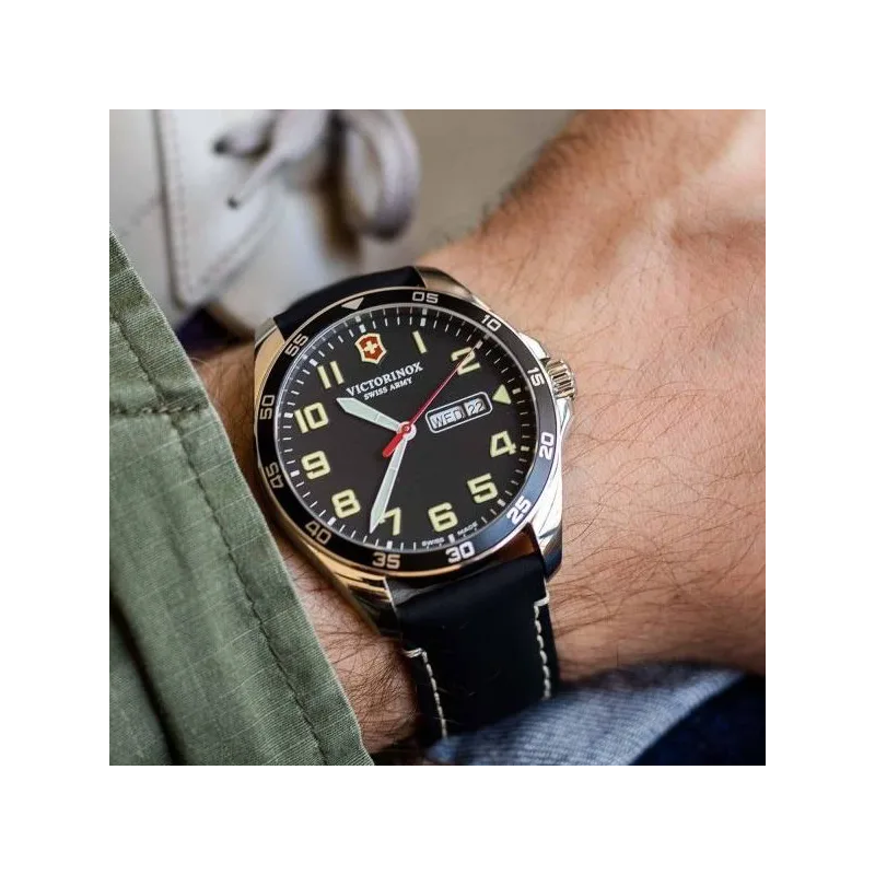 Orologio VICTORINOX WATCHES V241846 