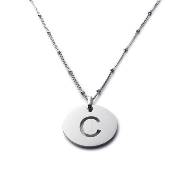 Collana donna con lettera traforata
