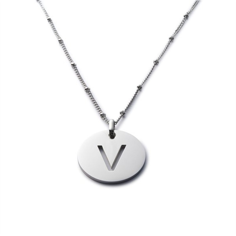 Collana donna con lettera traforata