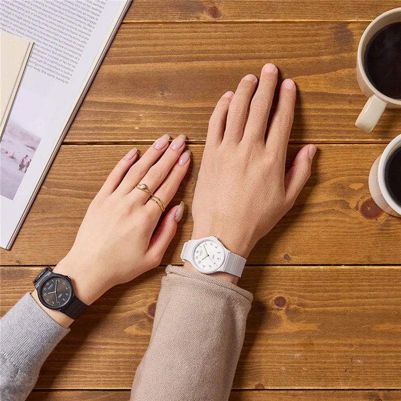 Orologio CASIO COLLECTION SERIE POP - BLACK Unisex