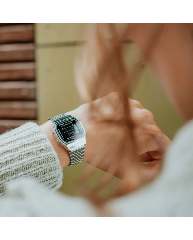 Orologio CASIO VINTAGE BLUETOOTHÂ®  SMARTPHONE LINK - built-in accelerometer senses body movements + steps counter Unisex