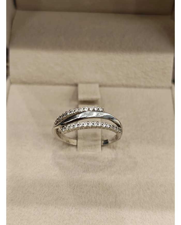 Anello in Oro Bianco 18 Carati con Doppia Filiera di Diamanti