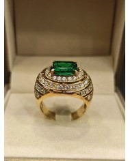 Anello in Oro Giallo 14 Carati con Smeraldo Naturale e Contorno di Diamanti