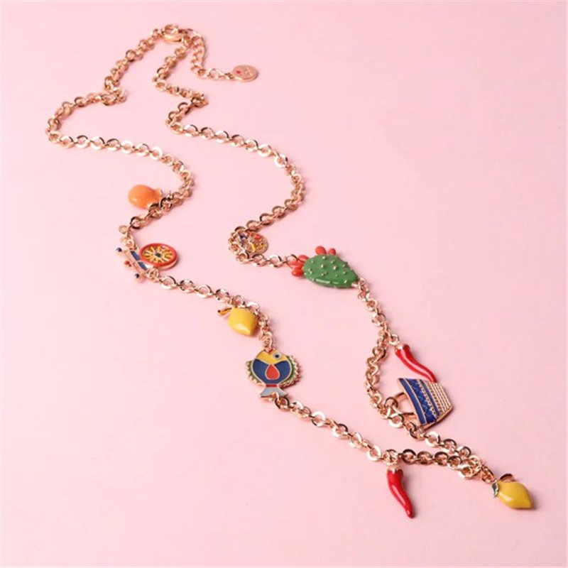 Collana in Metallo con charm siciliani, carretto, coffa, fico d’india, corno portafortuna