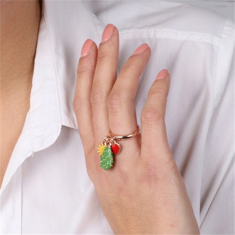 Anello in Metallo con charms fico d’india, sole e cuore, impreziositi da smalti colorati