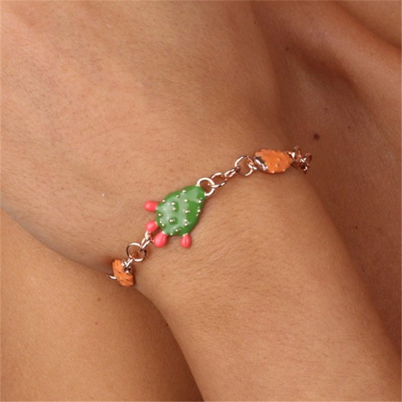 Bracciale in Metallo maglia rolò, con tris di fichi d’india impreziositi da smalti colorati