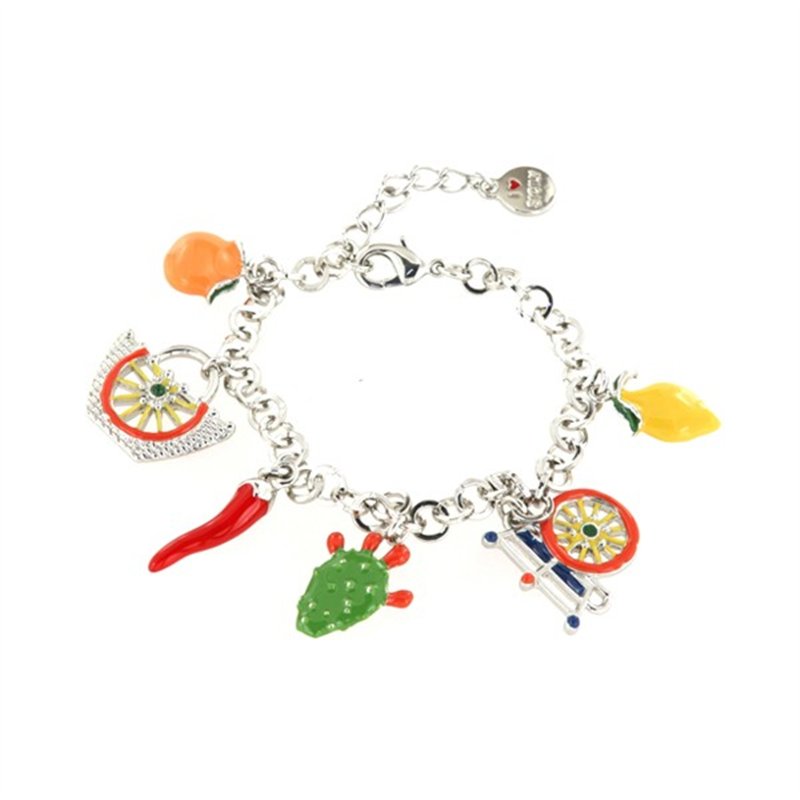 Bracciale in Metallo con charm siciliani, carretto, coffa, fico d’india, corno portafortuna